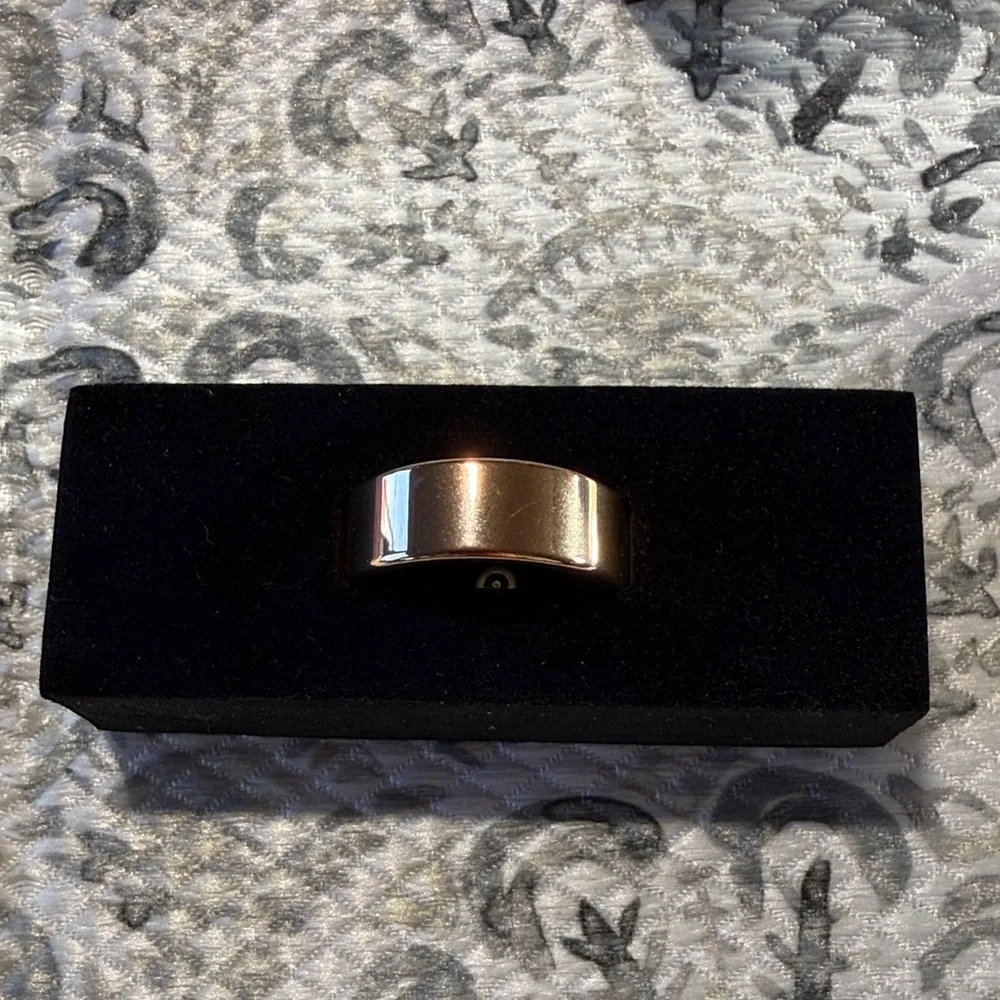 Mo Young Limited Smart Ring- Size 7 in Silver - New in Box! Still Sealed
